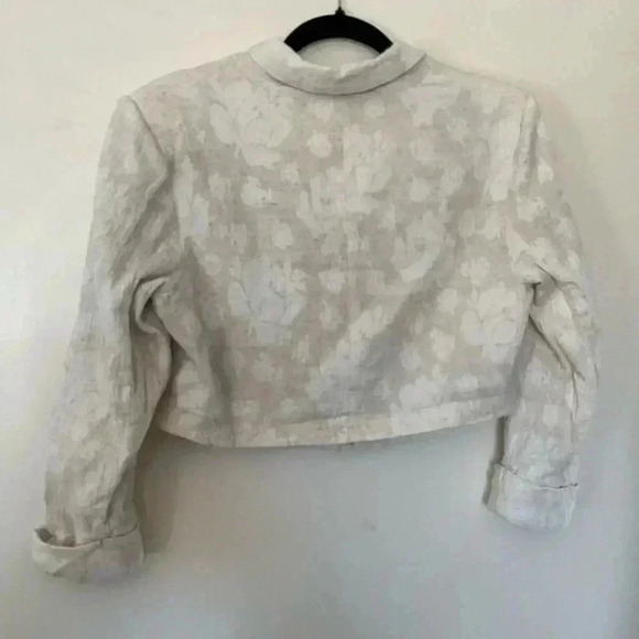 Current Air Cropped Double Breasted Blazer in a Jacquard Print - Picture 4 of 5